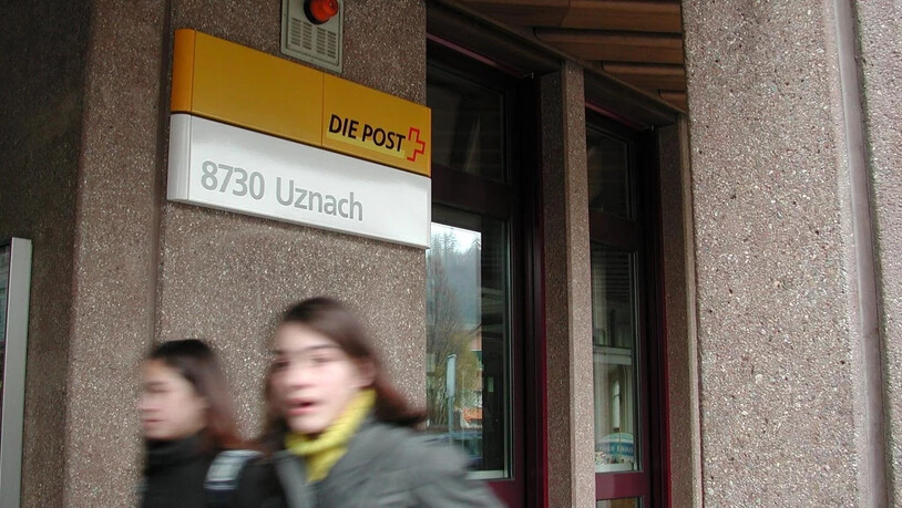 Gefährdet: Gemäss der Gewerkschaft ist droht der Poststelle in Uznach das Aus.