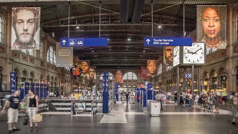 Die Fotos wurden unter anderem im Hauptbahnhof Zürich ausgestellt. Bild switzers.ch