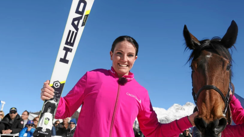 Valeria Holinger jubelt nach dem Sieg im Skikjoering. Bild: swiss-image.ch