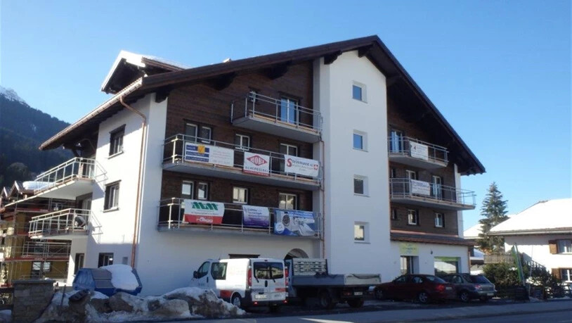 In dieser Liegenschaft ist die Kantonspolizei Graubünden in Klosers ab 1. März untergebracht.