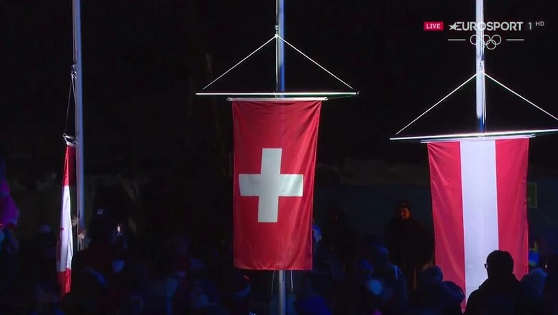 Diese Schweizer Fahne sollte quadratisch sein. Bild Screenshot YouTube/Eurosport