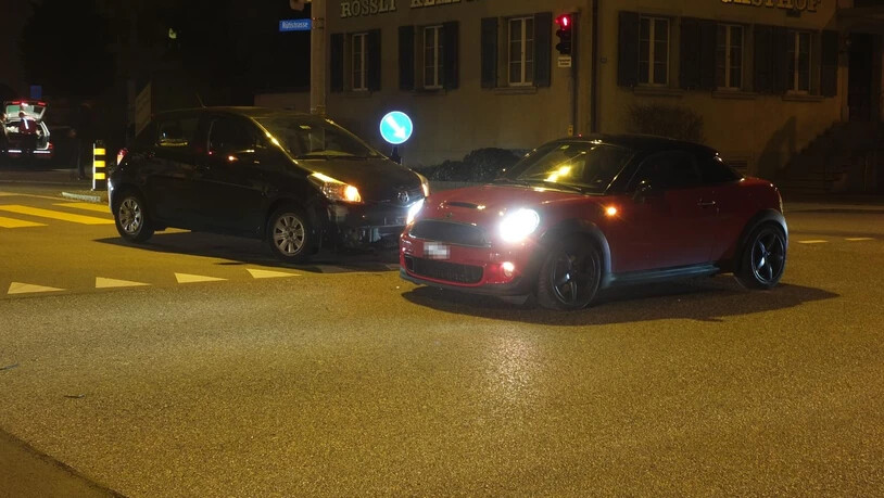 Der entstandene Sachschaden an beiden Autos beläuft sich auf 9000 Franken. Bild Kantonspolizei St. Gallen