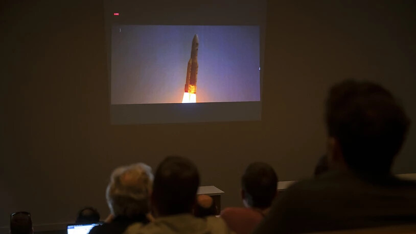 Am 14. April 2023 hob die "Juice"-Sonde an Bord einer Ariane-5-Rakete in Richtung Jupiter ab. Ab der Universität Bern wurde der Start gespannt verfolgt. (Archivbild)