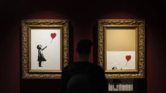 Die Werke des britischen Streetart-Künstlers Banksy (hier "Das Mädchen mit Ballon") in der Ausstellung "The Mystery of Banksy" sind Repliken. In Kombination mit viel Hintergrundmaterial entfalten sie trotzdem ihre ursprüngliche Kraft.