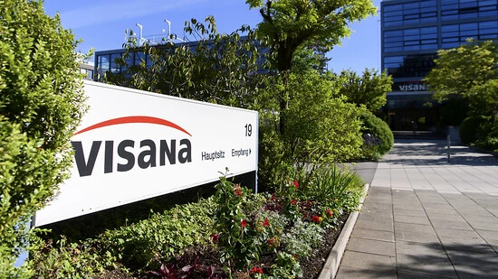 Nach dem Einstieg der Versicherungsgruppe Visana bei der privaten Spitalgruppe Swiss Medical Network wolle sich die Krankenkasse nicht ins operative Geschäft einmischen. "Aber wir bringen uns beim Aufbau der Versorgungsregionen ein", sagte Visana-Chef…