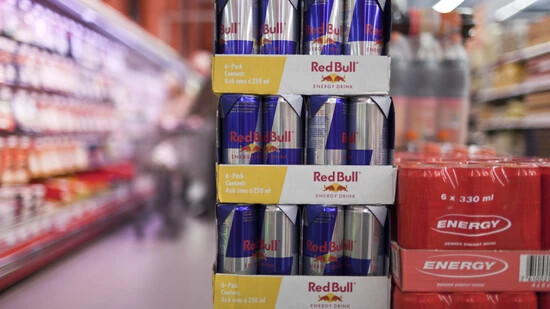 Der Getränkehersteller Red Bull sieht noch viel Spielraum für grosses Wachstum. "Das Potenzial ist unglaublich", sagt Volker Viechtbauer, Berater des Firmenerben Mark Mateschitz, der Deutschen Presse-Agentur. (Archivbild)