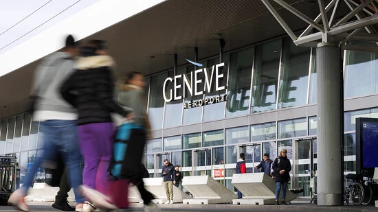 Der Genfer Flughafen verzeichnete ein deutlich höheres Passagieraufkommen als noch im Jahr davor. (Archivbild)