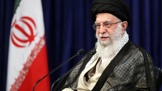 ARCHIV - Ajatollah Ali Chamenei, Oberster Führer und geistliches Oberhaupt des Iran. Foto: -/Office of the Iranian Supreme Leader/dpa