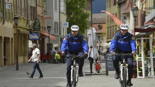 Genau wie ihre Kollegen in der Waadt wollen ab Juni auch die Polizisten in Lugano auf dem Velo patrouillieren. (Archivbild)