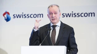 Die Swisscom steht im Schweizer Kerngeschäft weiterhin unter Druck: Insbesondere im Festnetz musste Swisscom-Chef Urs Schaeppi im ersten Quartal erneut einen Rückgang hinnehmen. (Archiv)