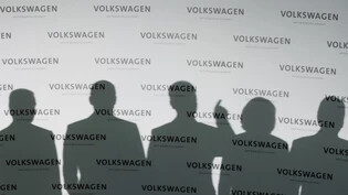 Die Manager von Volkswagen im Visier der Justiz: Die Braunschweiger Staatsanwaltschaft ermittelt wegen möglicher Untreue von Managern bei der Vergütung des VW-Bezirksrats. (Archivbild)