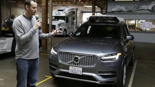 Uber-Startentwickler Anthony Levandowski wird beschuldigt, bei seinem früheren Arbeitgeber Waymo vertrauliche Daten heruntergeladen zu haben. In einem laufenden Prozess macht nun auch Uber Druck auf Levandowski. (Archiv)