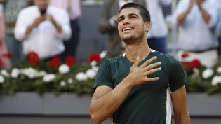 Nur drei Tage nach seinem 19. Geburtstag gewinnt der Spanier Carlos Alcaraz das Masters-1000-Turnier in Madrid