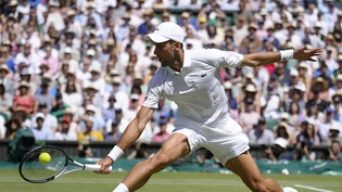 In Wimbledon seit nunmehr fünf Jahren ungeschlagen: Novak Djokovic holte sich gegen Nick Kyrgios seinen siebten Wimbledon-Titel