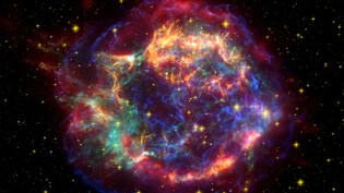 Der Strahlungsausbruch der jüngst registrierten Explosion im Kosmos war zehnmal stärker als jede bekannte Supernova. Im Bild: Die Explosionswolke einer Supernova, die vor 300 Jahren am irdischen Himmel aufgeflammt ist - heute als Cassiopeia A bekannt. …