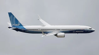 Bei Boeing haben im vergangenen Quartal Sonderbelastungen für einen Verlust gesorgt. Unter dem Strich gab es ein Defizit von 149 Millionen Dollar. (Archivbild)