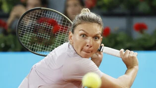 Simona Halep kehrt nach anderthalb Jahren Absenz mit einer Niederlage ins Wettkampf-Tennis zurück