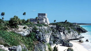 Tulum an der mexikanischen Karibikküste ist seit Jahren beliebtes Reiseziel vieler Sonnenanbeter - und auch an Maya-Kultur Interessierter. (Archivbild)