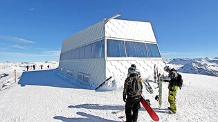 Markantes Bündner Wahrzeichen: das von Tilla Theus entworfene Restaurant auf dem Gipfel des Weisshorns im Skigebiet von Arosa.