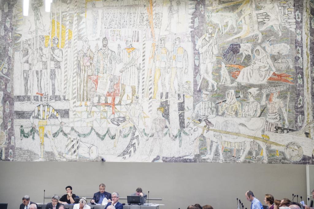 Das Wandgemälde im Grossratsgebäude mit dem Wolf oben rechts. OLIVIA ITEM