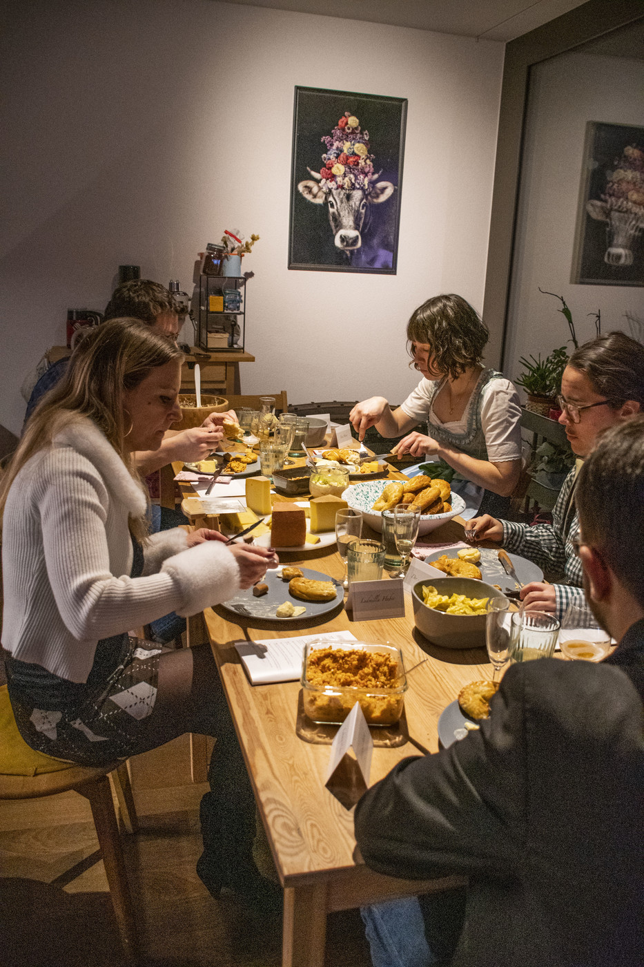 Kostümiert: Zum Spiel gehört auch, dass sich den Rollen entsprechend verkleidet wird.