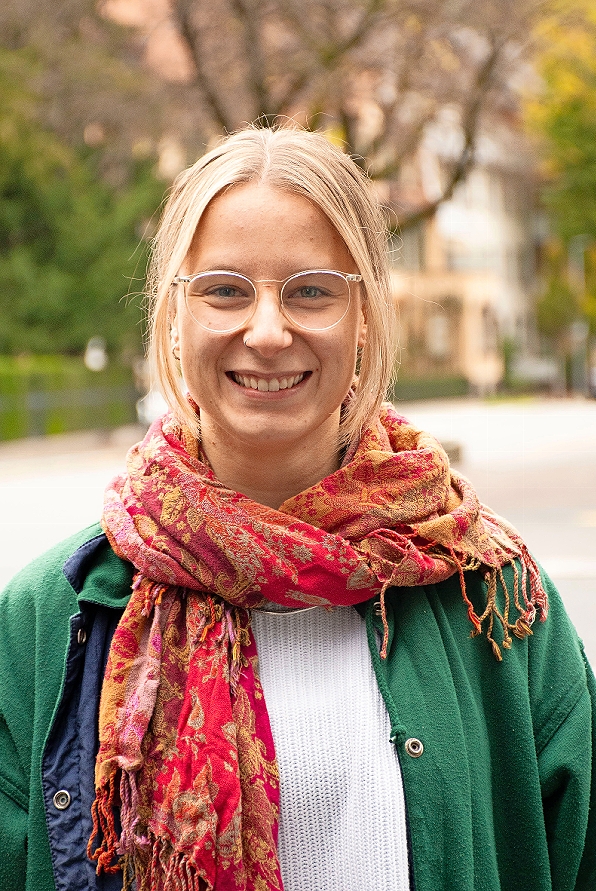 Die 26-Jährige trägt den Schal ihrer Mutter.