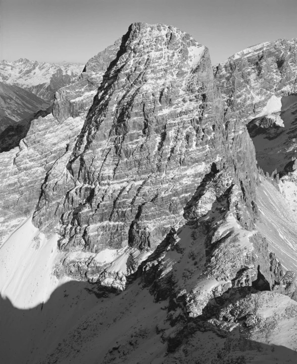 Aus dem Werkzyklus «Alpenfalten». GUIDO BASELGIA