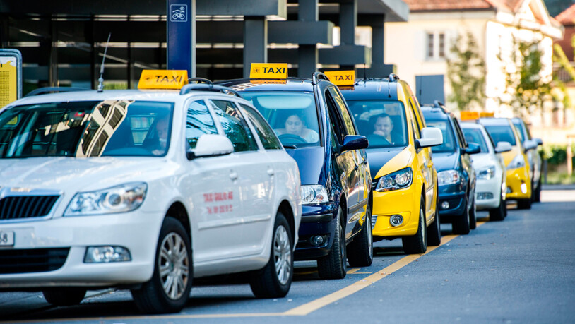 Künftig sollen Churer ein Taxi mit der App «go!» rufen können. Bild Yanik Buerkli