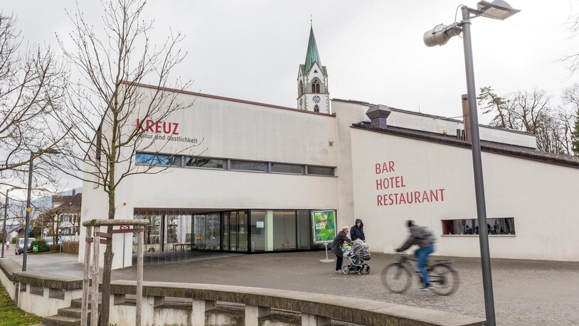 Umstrukturierungen in Sicht - weil der «Kreuz»-Betrieb sehr unbefriedigend verläuft, soll das Restaurant eventuell vom Saal abgetrennt werden.  Bild Pascal Büsser