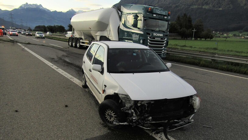 Der Unfall ereignete sich am Dienstagmorgen auf der Autobahn A3 in Benken SG.
