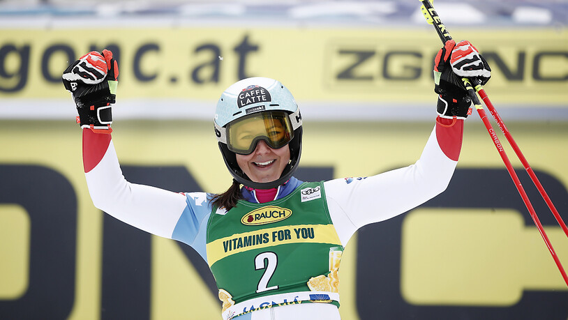 Freut sich nach dem zweiten Slalom-Lauf über ihren erst zweiten Podestplatz in dieser Saison: die 27-jährige Schwyzerin Wendy Holdener