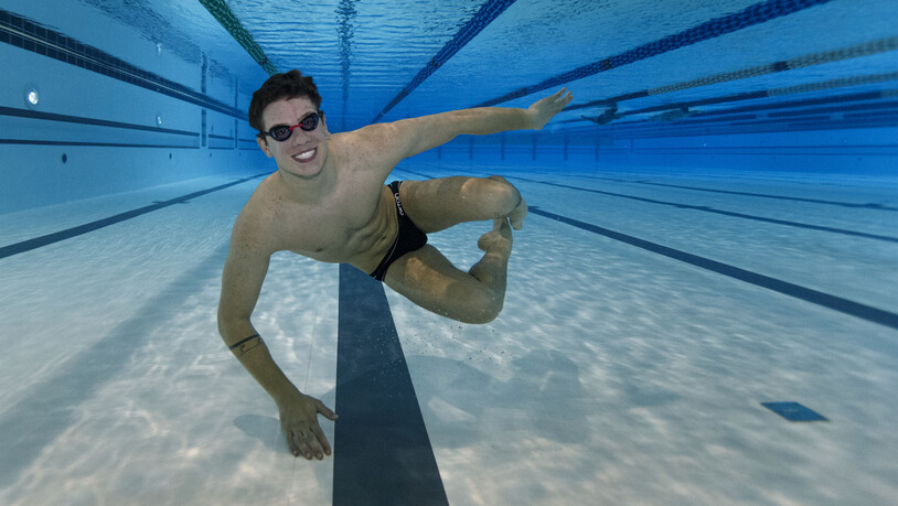 Noè Ponti posiert beim Ausschwimmen nach einem Einsatz an den Schweizer Meisterschaften Mitte April in Uster