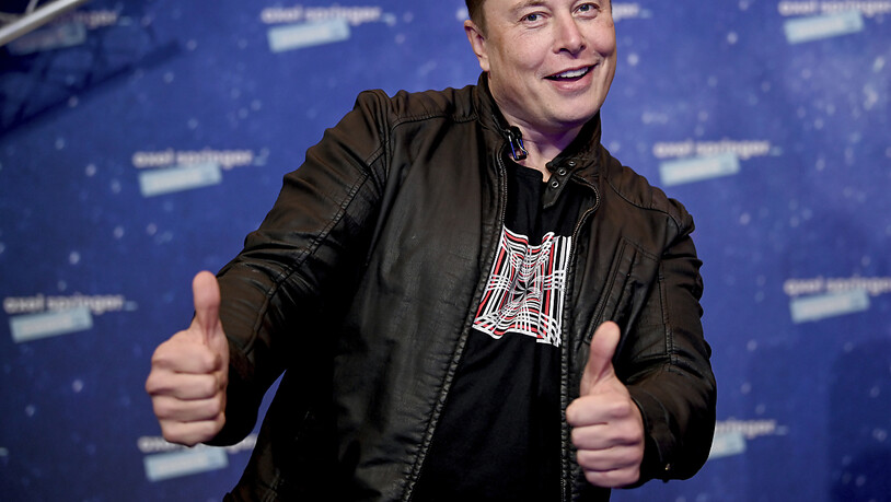 Tesla-Chef Elon Musk sorgt auf dem Markt für Digitalwährungen weiter für Aufsehen. Am Freitag löste eine kryptische Nachricht des Multimilliardärs auf Twitter erhebliche Kursverluste aus. (Archivbild)