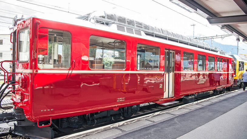 Ab ins Bahnmuseum: Der restaurierte Zeitzeuge der Misoxerbahn startet von Landquart nach Bergün. 