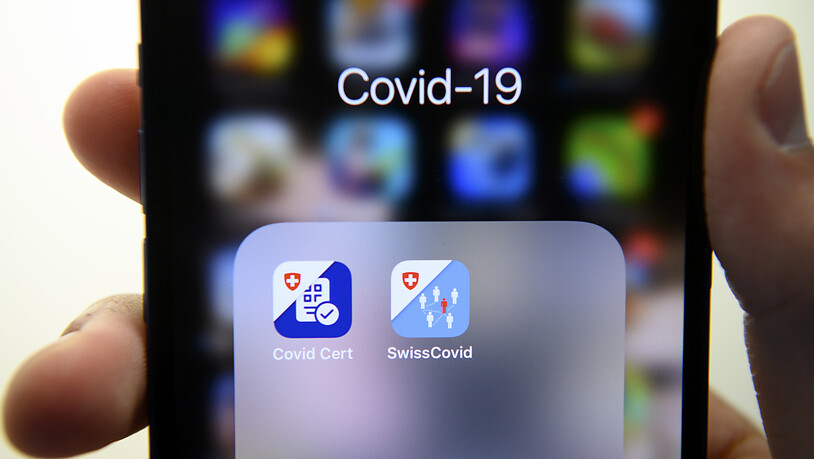 Die App für das Covid-19-Impfzertifikat (links).