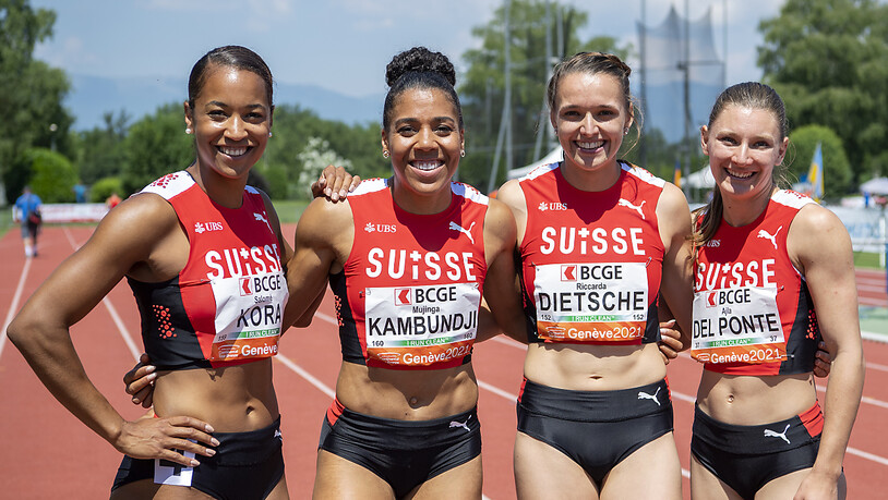 Diie Schweizerinnen strahlen: So schnell wie Salomé Kora, Mujinga Kambundji, Riccarda Dietsche und Ajla Del Ponte (von links) lief in diesem Jahr noch niemand auf der Welt