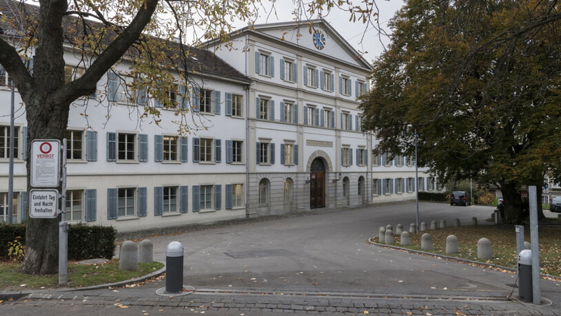 Ein auf dem Trottoir abgestelltes Auto hat in Zürich zu einem Streit mit Todesfolge geführt: Das Obergericht hat sich am Donnerstag mit dem Fall befasst.