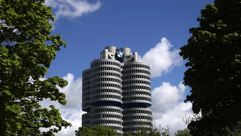 Viel Sonne über dem BMW-Hauptsitz - Autoabsatz auf Rekordniveau (Archivbild)