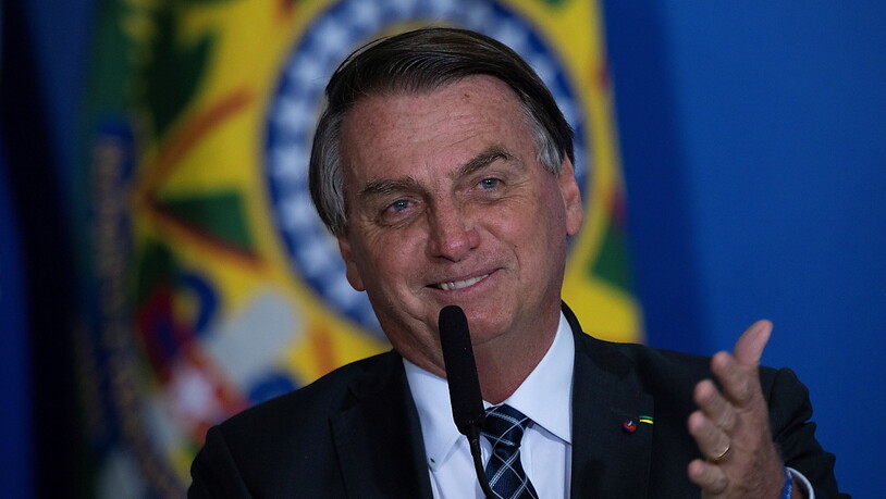 Die Zustimmungswerte für den brasilianischen Präsidenten Jair Bolsonaro sind laut einer Umfrage im Sinkflug. (Archivbild)