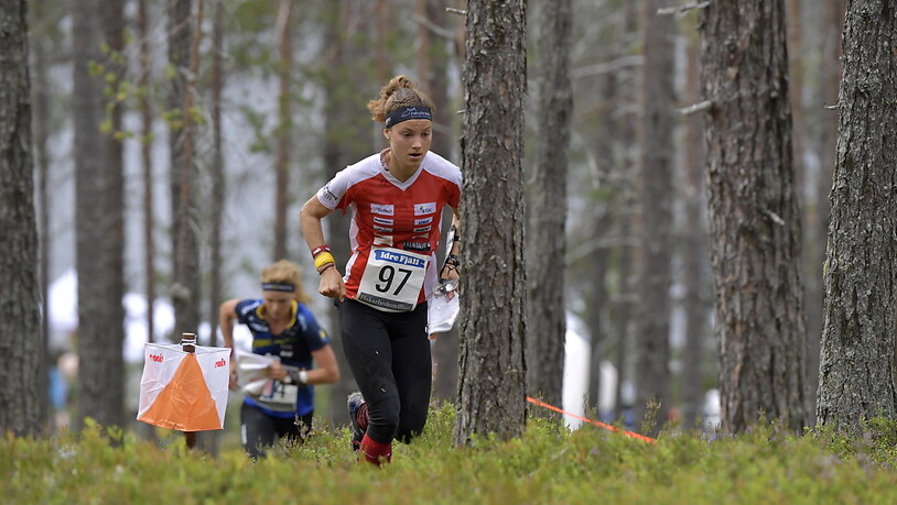 Simona Aebersold findet sich in den Wäldern Schwedens am besten zurecht