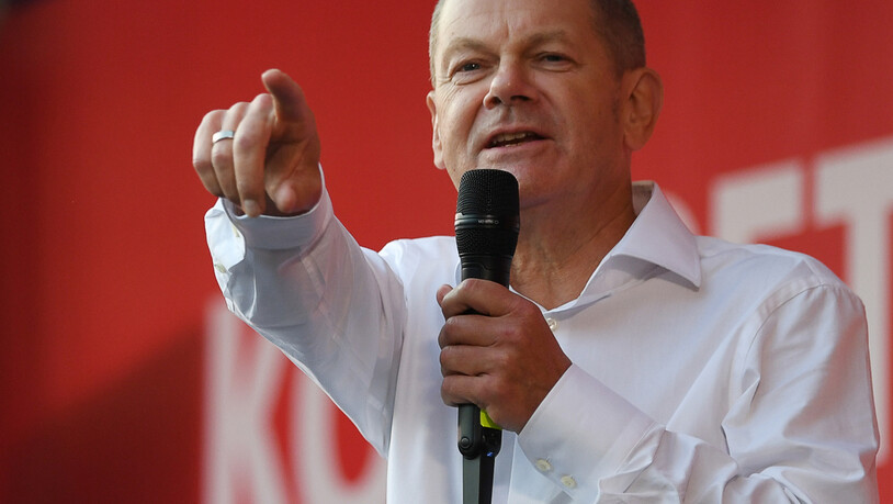 Kanzlerkandidat Olaf Scholz (SPD) spricht bei einer Wahlkampfveranstaltung der SPD. Foto: Swen Pförtner/dpa