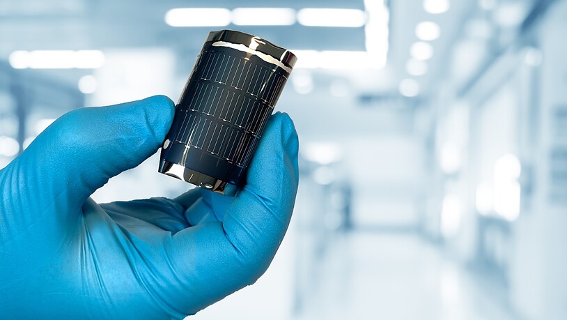 Biegsam und effizient wie noch nie: Empa-Forschende haben es geschafft, einen neuen Rekord bei Dünnschicht-Solarzellen aufzustellen. (Pressebild)