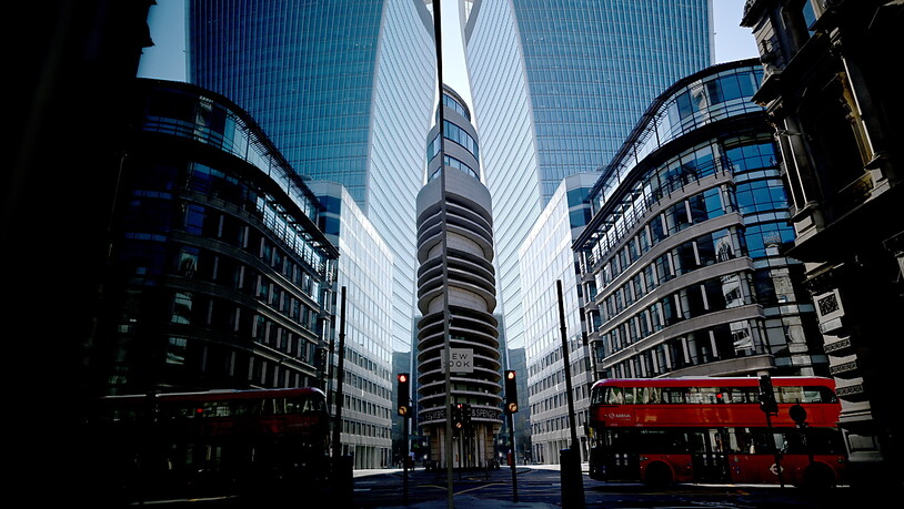 Die City of London will zurück an die Spitze der globalen Finanzzentren. Voraussetzung dazu sind laut der Finanzplatzlobby TheCityUK tiefere Steuern für Banken und einfacher Zugang zu Personal aus dem Ausland.(Archivbild)