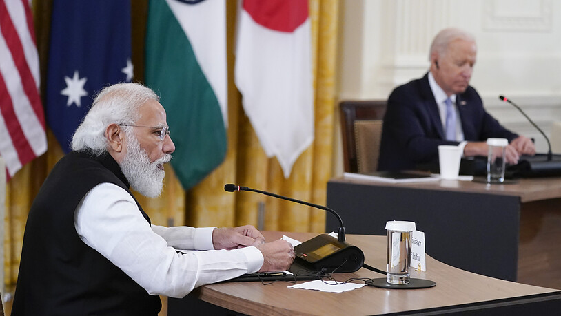 US-Präsident Joe Biden (r) bei einem Gipfeltreffen neben Narendra Modi (l), Premierminister von Indien, im Weißen Haus. Foto: Evan Vucci/AP/dpa