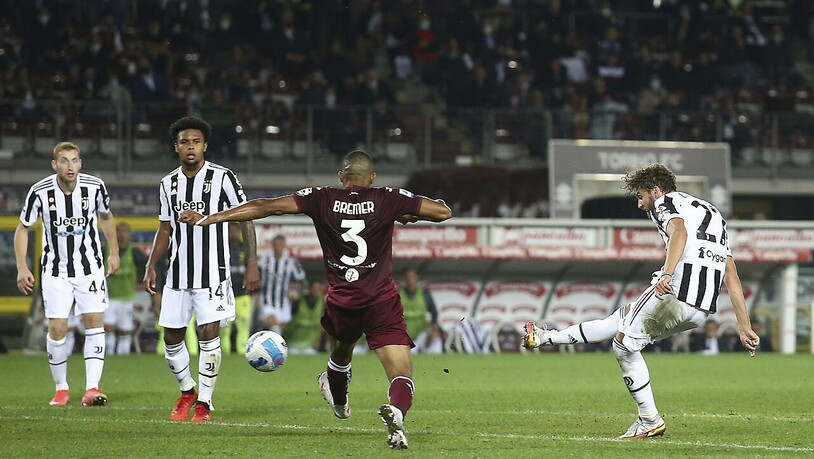 Manuel Locatelli schlenzt Juventus in der 86. Minute zum Derbysieg