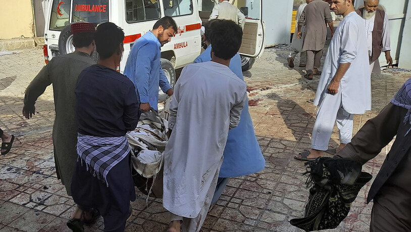 In der Provinz Kundus im Norden Afghanistans sind bei einer Explosion in einer Moschee mehrere Menschen ums Leben gekommen und weitere verletzt worden. Foto: Abdullah Sahil/AP/dpa