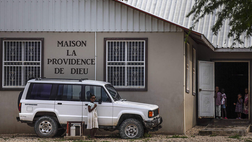 Die Hilfsorganisation Christian Aid Ministries hatte erklärt, dass zwölf Erwachsene und fünf Kinder von Kriminellen verschleppt worden seien. Die US-Regierung steht nun in Kontakt mit den Behörden auf Haiti. Foto: Odelyn Joseph/AP/dpa