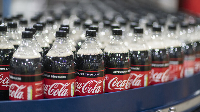 Bei Coca-Cola sprudeln die Gewinne:  Unter dem Strich konnte der Getränkeriese den Reingewinn im dritten Quartal um 42 Prozent auf knapp 2,5 Milliarden Dollar steigern.