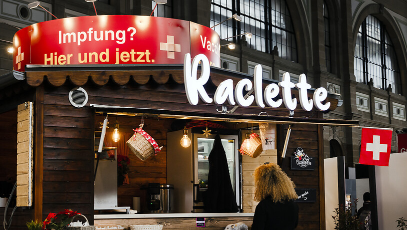 Impfoffensive mit Raclette: Das Impfdorf im Hauptbahnhof Zürich.