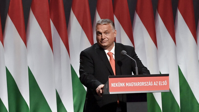 Viktor Orban, Ministerpräsident von Ungarn, spricht auf dem 29. Fidesz-Kongress. Foto: Szilard Koszticsak/MTI/AP/dpa